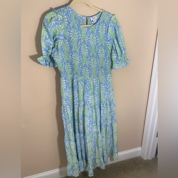 Crown & Ivy Tiered pineapple  Midi Dress Size 10 resort vacation - Picture 1 of 6
